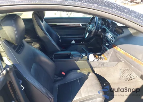 2014 Mercedes-Benz E 350 z USA, uszkodzony, nr VIN WDDKJ5KB6EF238107